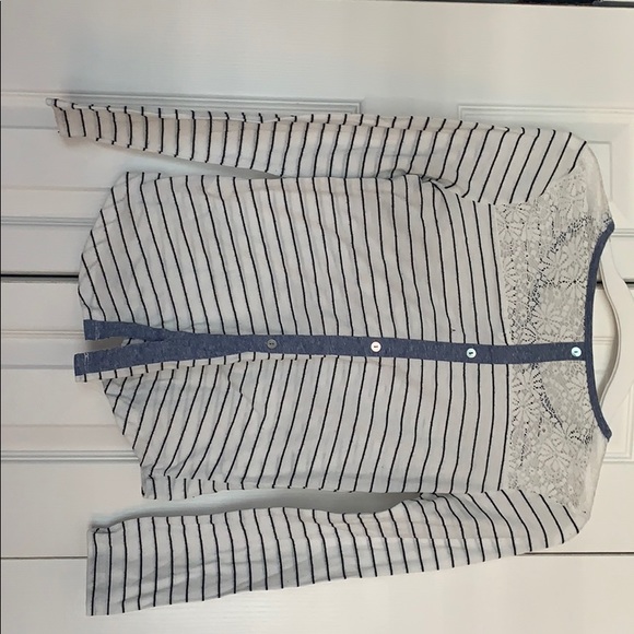 a top - Picture 2 of 2